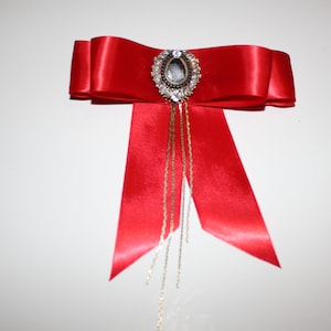 GUCCIリボンブローチ New Gucci Crystal Grossgrain Web Red/Blue Bow Tie Brooch | eBay