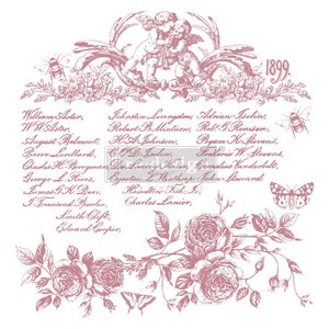 Può includere: Un'immagine in stile vintage con un design floreale rosa e un elenco di nomi in scrittura corsiva. L'immagine include due cherubini che suonano strumenti musicali, farfalle e api. L'anno 1899 è scritto in alto a destra.