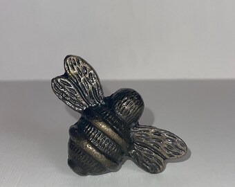 Handmade Brass Bee Knob: Decorative Furniture Hardware