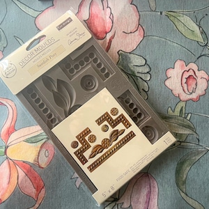 Stampo decorativo Swedish Posy di Annie Sloan - Riprogettazione dei mobili (5" x 8")