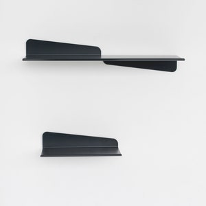 Floating metal wall shelves set of 2, Black metal shelf, Modern floating bookshelves, Home office metal shelving, Bent steel picture ledge