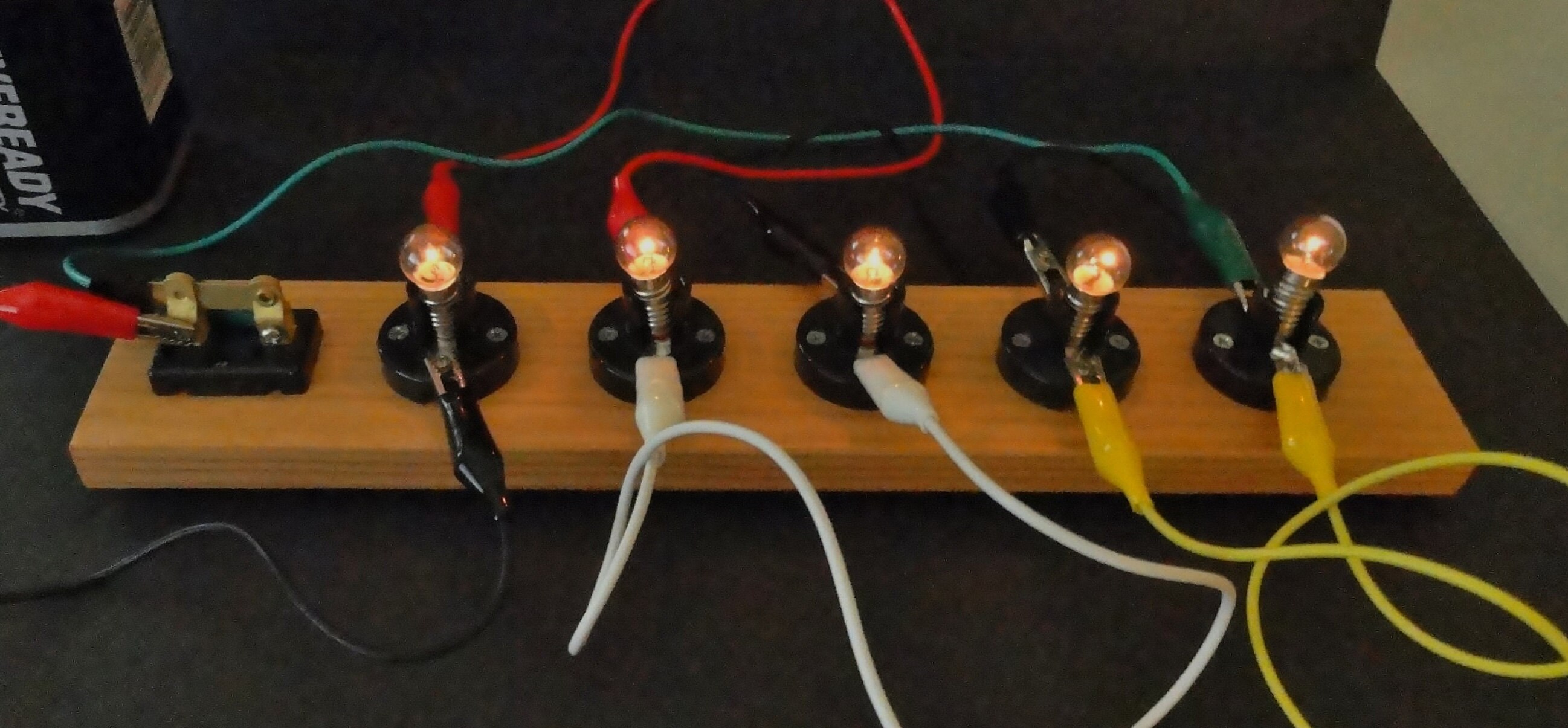 Basic Circuit Kit - for Teaching Series and Parallel Circuits - Brand ...
