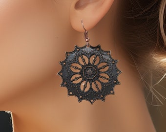 Antique Copper Filigree Round Earrings, Embossed Lightweight Metal Earrings, Every Day Accessory