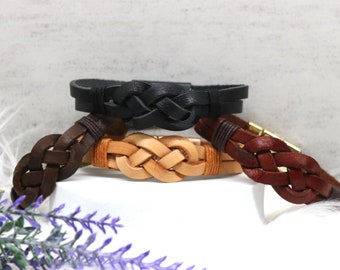 Leather Celtic Double Eternity Knot Bracelet, Love Infinity Double Knot Couples Bracelet, Gender Neutral Viking Jewelry Unique Gift for Both