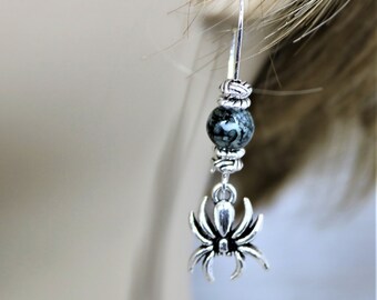 Spider Dangling Bead Earrings, Creepy Costume Accessory Halloween Party Jewelry, Spooky Trick or Treat Earrings, Gift for Her