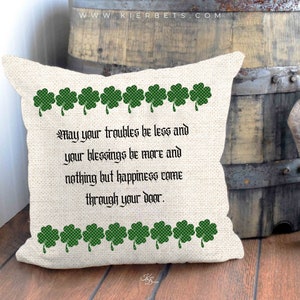 Irländskt Limrick-örngott, personlig St Patrick's Day-dikt med gröna rutiga shamrockar, vårinredning med lyckoordspråk i gammal skrift