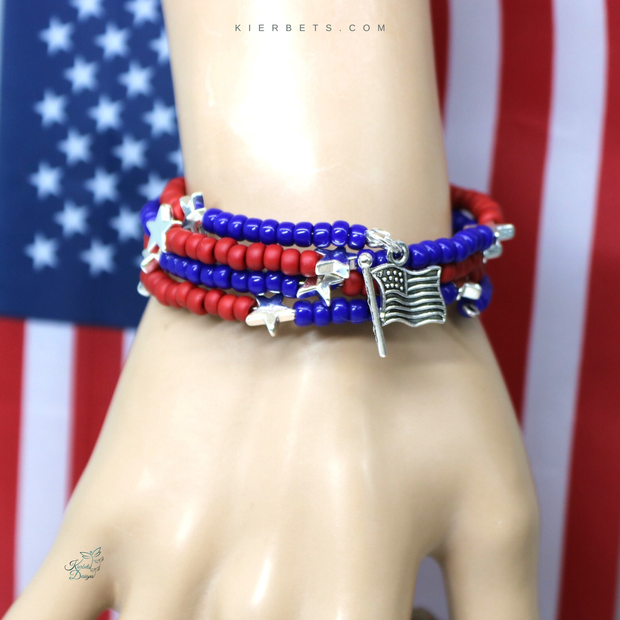 Amazon.com: 72 Pcs 4th Of July Party Favors Fourth Of July Accessories  Silicone Bracelet Wristbands Patriotic Button Badges Pins Bulk Decor for  Kids Women Men Parades Independence Day Memorial Day Supplies :