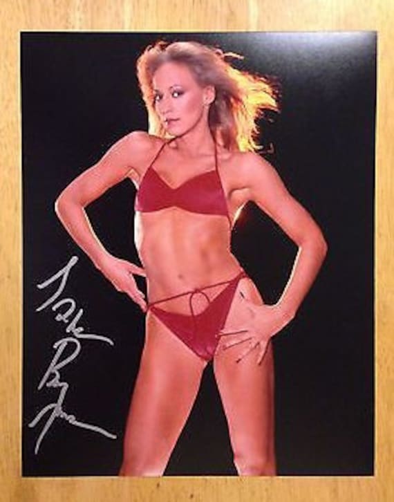 Signed 8 X 10 Photograph Of Sandahl Bergman Etsy