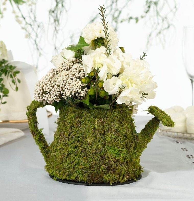 Mini Moss Basket Table Decoration Diameter 16cm