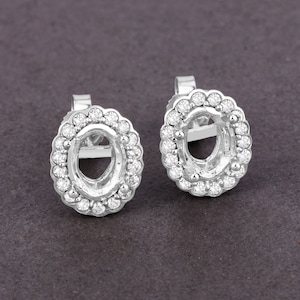 14k Gold Semi Mount Earring with Natural Diamonds, Customizable Gold Stud Earring Semi-Mount, Diamond Semi-Mount - holds 7x5mm Oval Stones