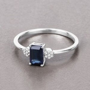 Sapphire Ring, 14k Gold Round Sapphire Cocktail Ring, September Birthstone Ring, Gold Sapphire Ring, Gold Ring For Women, Christmas Gift