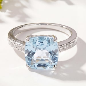 Blue Topaz Ring, Natural Sky Blue Topaz Cushion Cocktail Ring, Sky Blue Topaz Silver Ring, December Birthstone Ring, Topaz Birthstone Ring