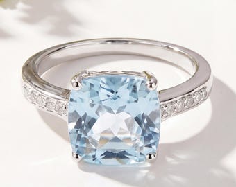 Blue Topaz Ring, Natural Sky Blue Topaz Cushion Cocktail Ring, Sky Blue Topaz Silver Ring, December Birthstone Ring, Topaz Birthstone Ring