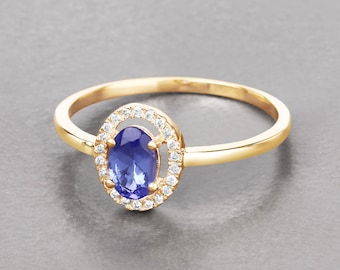 Tanzanite Ring, Solid 14k Yellow Gold Tanzanite Diamond Ring for Her, Deep Lavender Gemstone Gold Ring, Minimalist Ring, Dainty Gold Ring