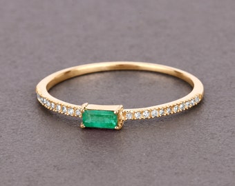 Emerald Ring, Emerald Gold Ring, 14K Gold Emerald Ring, Diamond Ring, Minimalist Ring, Birthstone Ring, Genuine Emerald, Christmas Gift