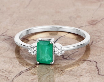 Emerald Ring, 14k White Gold Natural Genuine Emerald and Diamond Ring, Green Gemstone Ring, Green Emerald, Emerald Jewelry, Minimalist Ring