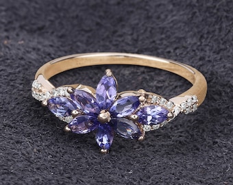 14k Gold Tanzanite and Diamond Ring, Genuine Tanzanite Diamond Minimalist Ring, Dainty 14k Gold Tanzanite  with Diamonds Ring, Promise Ring
