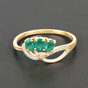 Emerald Ring, Emerald Yellow Gold Ring, Emerald Knot Ring, Diamond Emerald Ring, May Birthstone Ring, Gold Emerald Ring, Green Emerald Ring