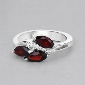 Garnet Ring, Natural 3-Stone Garnet Ring in 925 Sterling Silver, Mozambique Garnet Silver Ring, January Birthstone Ring, Gift for Mom