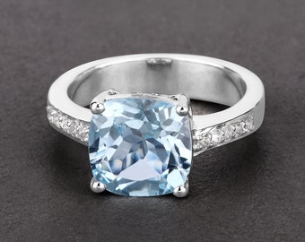 Anillo de topacio azul, anillo de cóctel de cojín de topacio azul cielo natural, anillo de plata de topacio azul cielo, anillo de piedra de nacimiento de diciembre, anillo de piedra de nacimiento de topacio