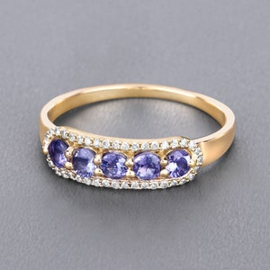 Tanzanite Ring, Tanzanite Engagement Ring in 14k Yellow Gold, December Birthstone Ring, Classic Tanzanite and Diamond Ring, Bridesmaid Gift