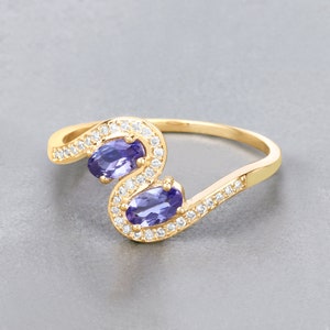 Tanzanite Ring, Solid 14k Yellow Gold Tanzanite Diamond Ring, Lavender Gemstone Ring, Minimalist Ring, Dainty Gold Ring, Bridesmaid Gift