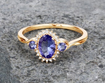 Tanzanite, Tanzanite Gold Ring, Tanzanite Yellow Gold Ring, 14kt Gold Ring, Tanzanite Jewelry, December Birthstone, Minimalist Gold Ring