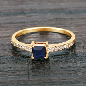 14K Gold Blue Sapphire Ring, Natural Blue Sapphire and Diamond Ring, Blue Gemstone Ring, Blue Sapphire Yellow Gold Ring, Minimalist Ring