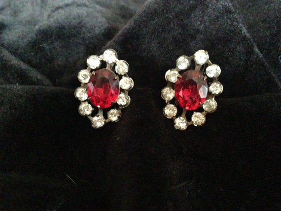 Vintage EARRINGS RHINESTONES Red and Clear40's - image 6