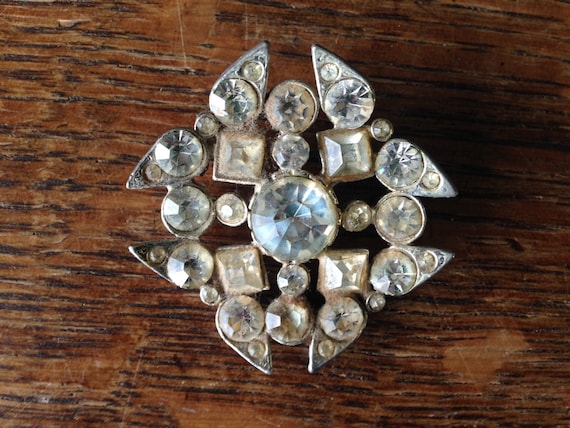 Vintage BROOCH CLEAR RHINESTONE 40's - image 1