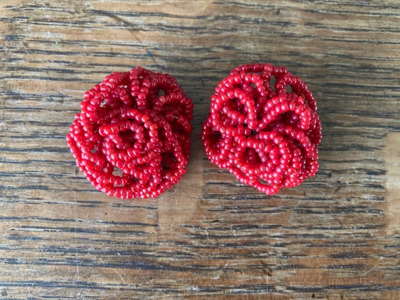 VINTAGE Red BEADED EARRINGS 40's Clip ons - image 1