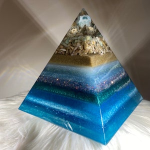 Larimar Heart Beach Pyramid With Seashells and Sand Home - Etsy