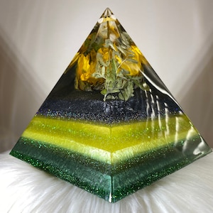 Sunflower Pyramid with Bee, Home Decor, Resin Pyramid