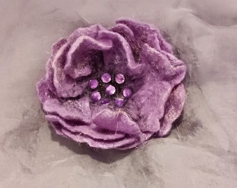 Felted flower brooch Woolen purple flower brooch Purple flower wet felting  Handmade felted wool brooch with pin
