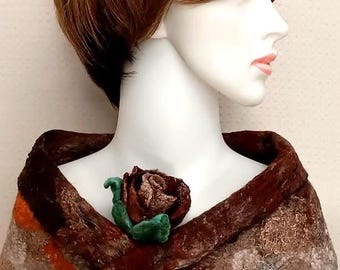 Small felt scarf with brooch. Handmade by wet felting.