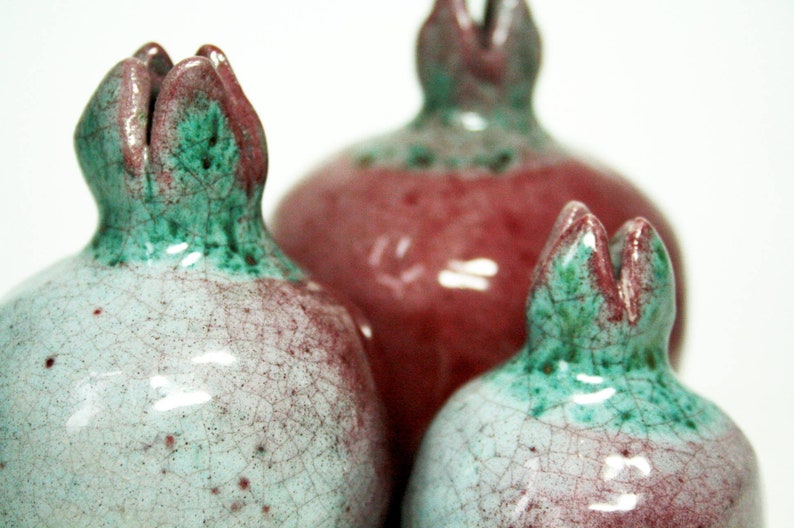Ceramic design Pomegranate Home decor Set of 3 ceramic pomegranates Interior decor Art /& Collectibles Houswarming rustic decor