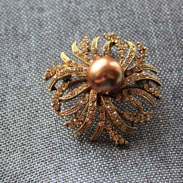 Stunning Vintage Golden Brooch Pendant combo - pearl, crystals