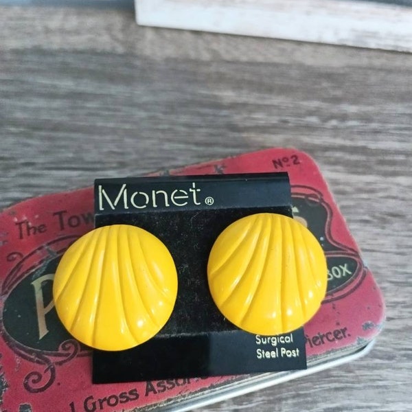 Monet 1980s yellow lucite earrings New Old stock classic retro style