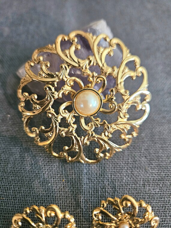 Vintage 80s Avon set gold tone brooch pin & post … - image 9