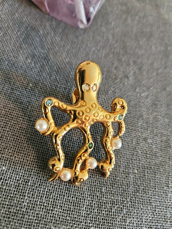 Vintage 80s Avon octopus gold tone brooch pin ret… - image 8