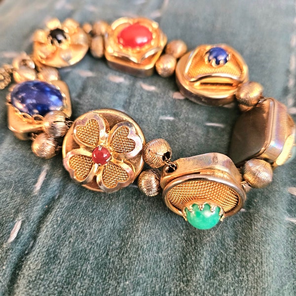 Mid-Century Slide Goldette Gold tone bracelet w multiple stones 1950's retro classic clover lucky unmarked