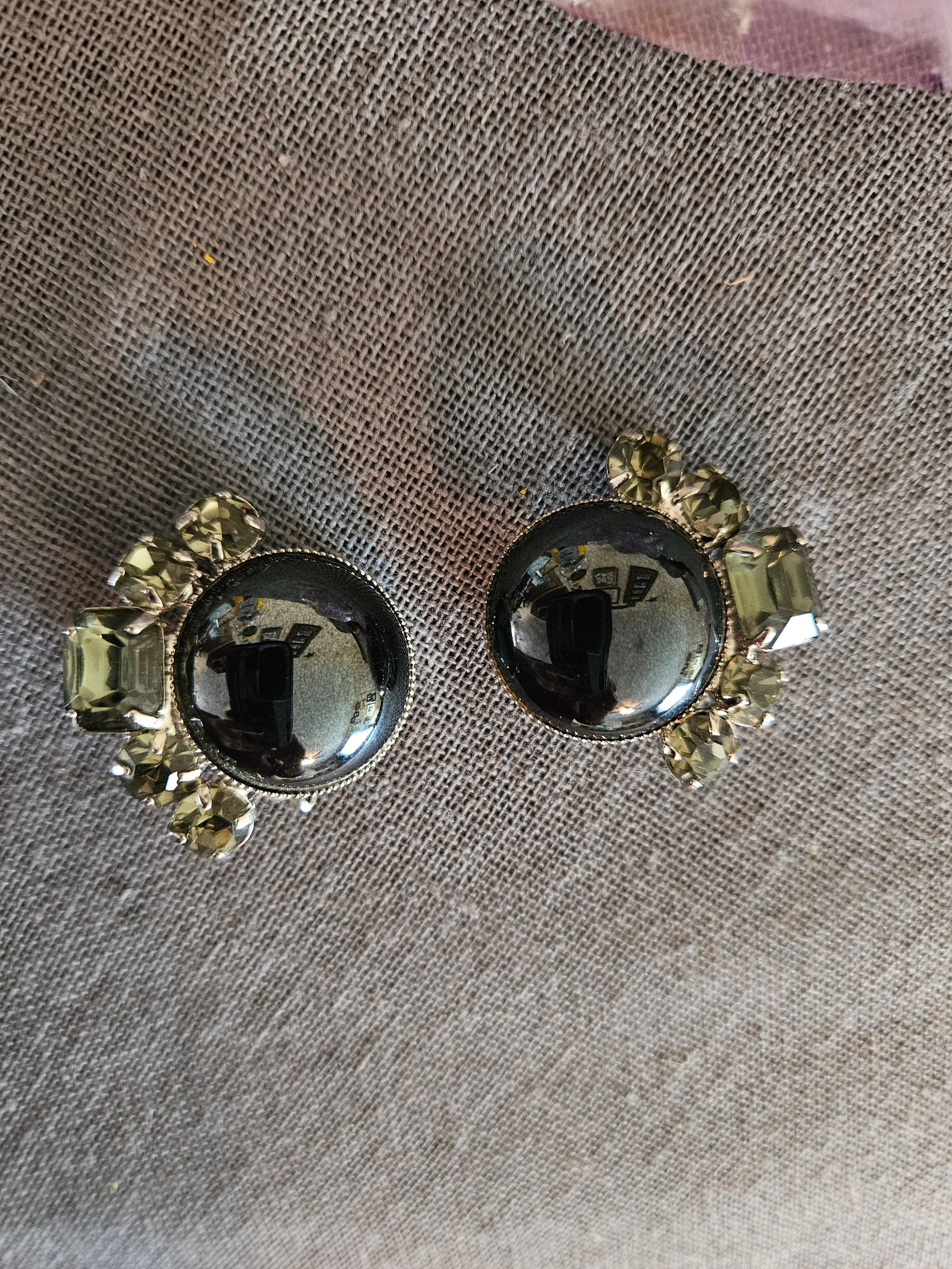 1950's Gray hematite retro Clip-on earrings w crystals lovely Great…