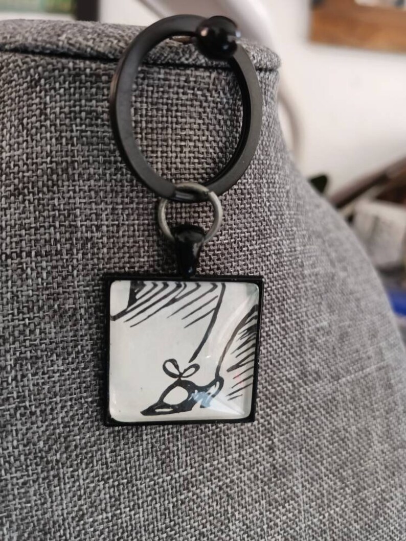 Dr.Seuss Cat in the Hat Mother key ring vintage 1960s children/'s book page nostalgia