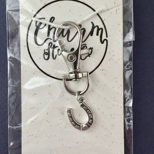 Hufeisen Taschenanhänger, Glücksbringer, Silber Charm Geschenk, Hufeisen Schlüsselanhänger, Hufeisen Schlüsselanhänger, personalisierter Schlüsselanhänger