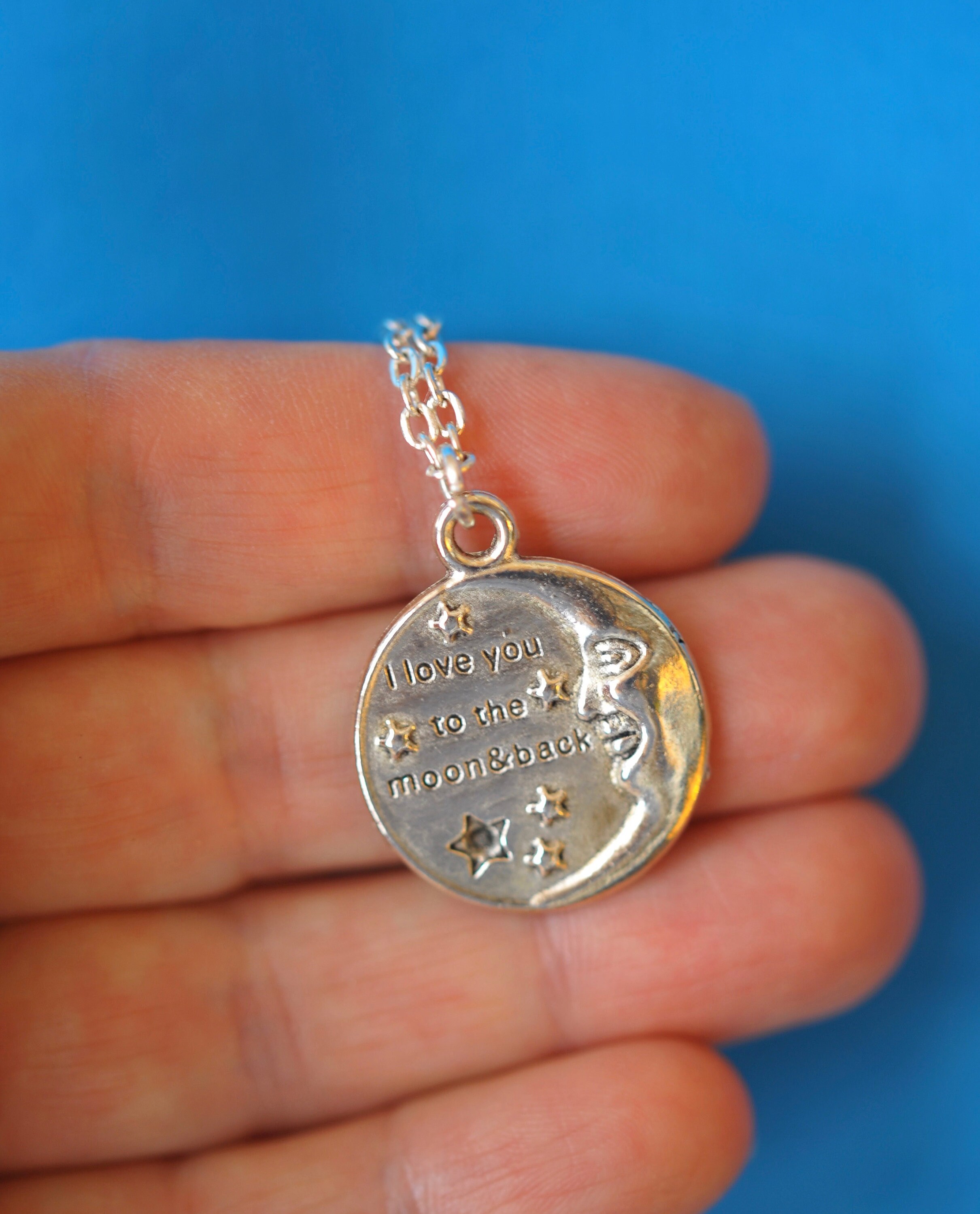 COLLANA CIONDOLO "LOVE" - Gioielli - Collane - di Creativa Amélie | su