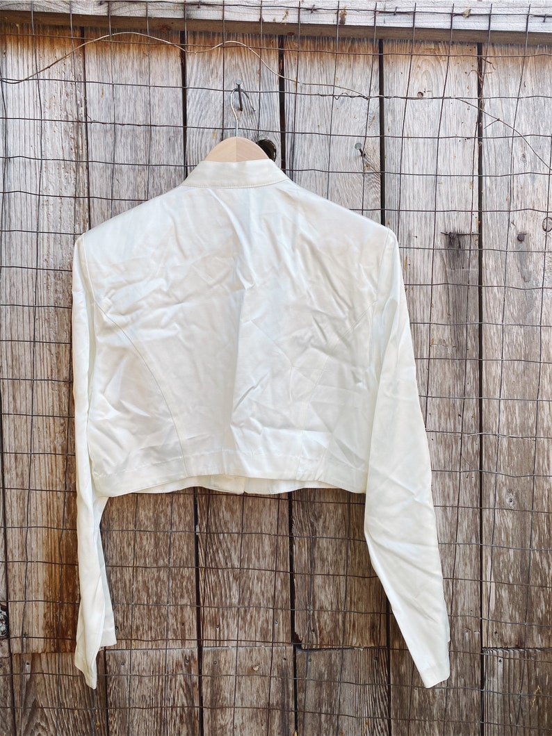 Vintage Satin Blouse / Cropped Blouse / Shoulder pads / Satin Cadigan / Satin / Cream / Silk Top / Vintage Top / 90s / Size 8 image 5