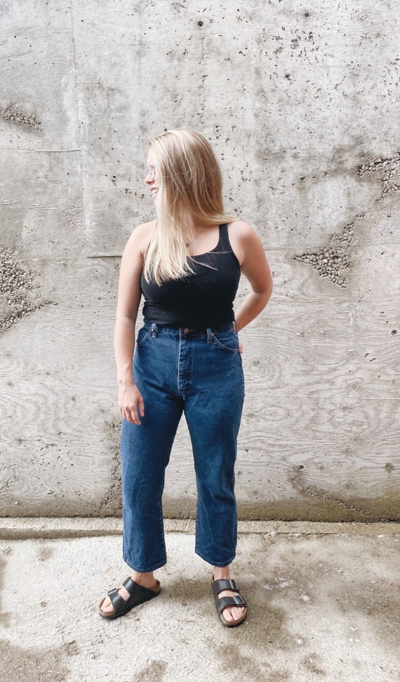 Vintage High Rise Jeans / Mom Jeans / 90s Wrangle