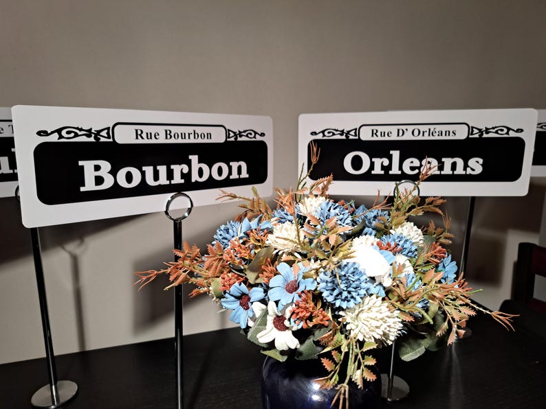 Números de mesa para bodas con letreros callejeros de Nueva Orleans personalizados: centros de mesa con adornos personalizados de NOLA imagen 10