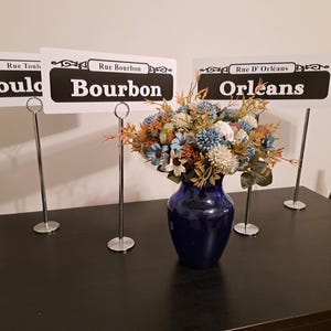 Números de mesa para bodas con letreros callejeros de Nueva Orleans personalizados: centros de mesa con adornos personalizados de NOLA imagen 7