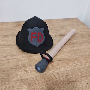 Newborn Felted firefighter helmet/hat and hose,Newborn firefighter, Felted fire props Newborn Photo props Felt decor props